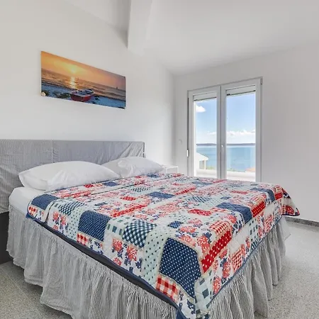 Apartment Lanatea ***sea View*** Rtina